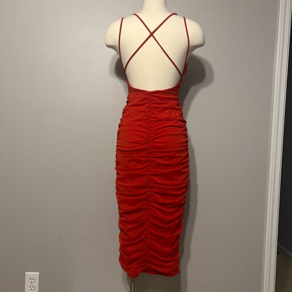 Michael Costello x REVOLVE Fiji Midi Dress
Size medium - Picture 3 of 4